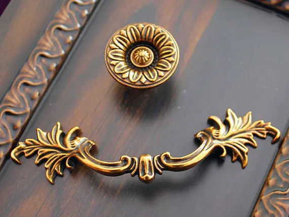 Vintage Drawer Pulls Handles D - огляд і ціна Furniture Hardware Drop Pulls