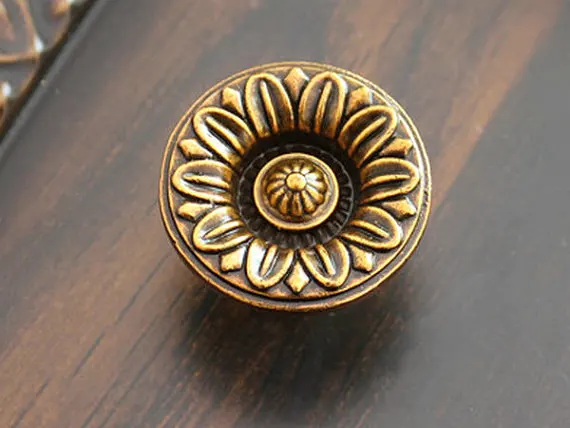 Vintage Drawer Pulls Handles D - огляд і ціна Furniture Hardware Drop Pulls