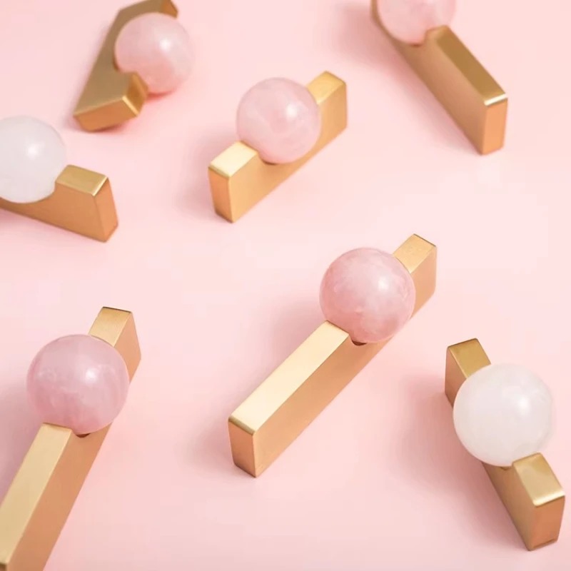 White Crystal Ball+Brass Furni - огляд і ціна Furniture Hardware Drop Pulls