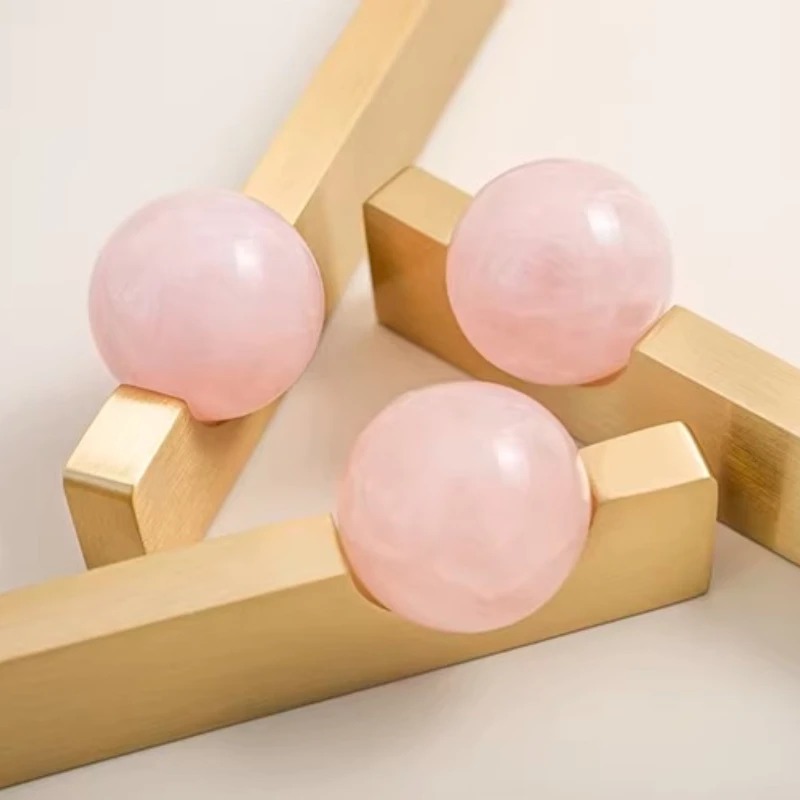 White Crystal Ball+Brass Furni - огляд і ціна Furniture Hardware Drop Pulls
